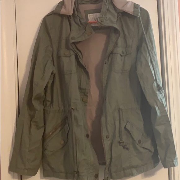 Green Jacket - Picture 2 of 3